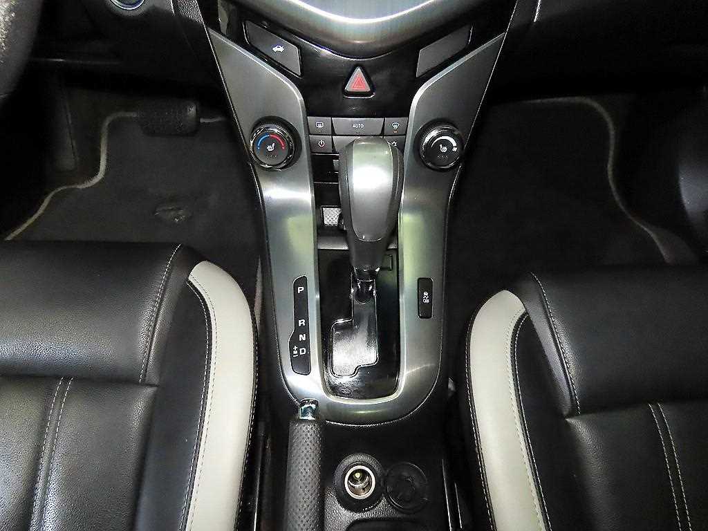 Chevrolet Cruise - Vista 12