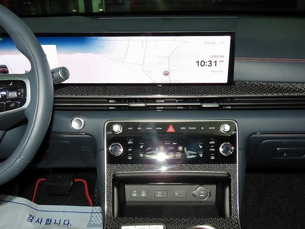 Genesis GV80 - Vista 11