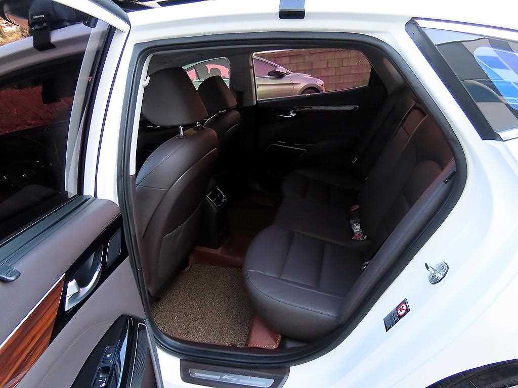 KIA K7 - Vista 6