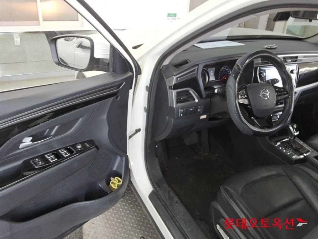 Ssangyong Korando 2019 Blanco - Importación desde Corea - HF Imports Iquique - Foto 18