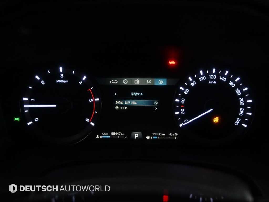 Ssangyong Rexton - Vista 8