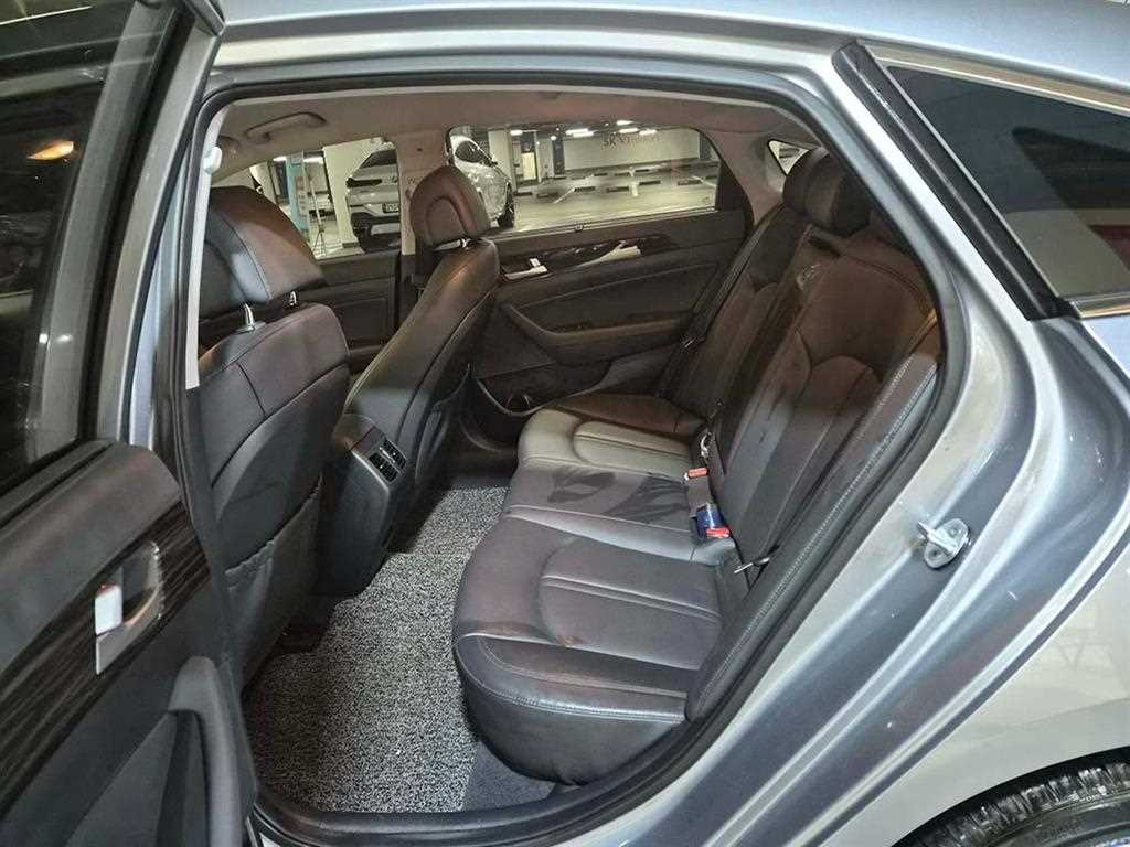 HYUNDAI Sonata - Vista 7