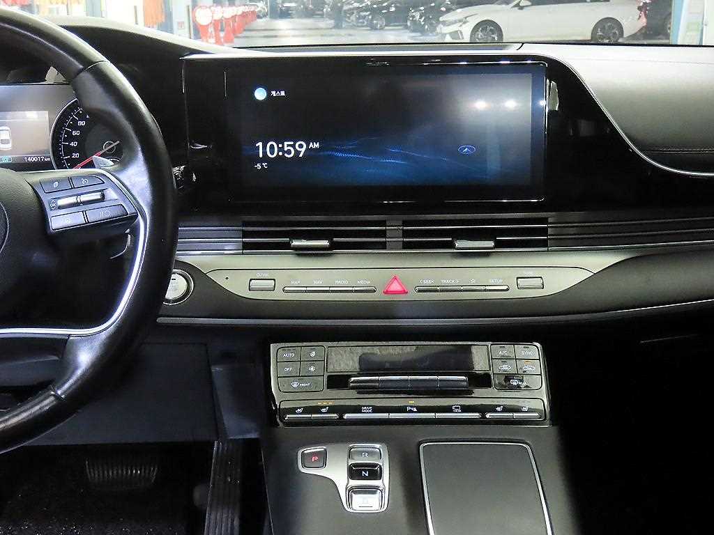 HYUNDAI Grandeur - Vista 11