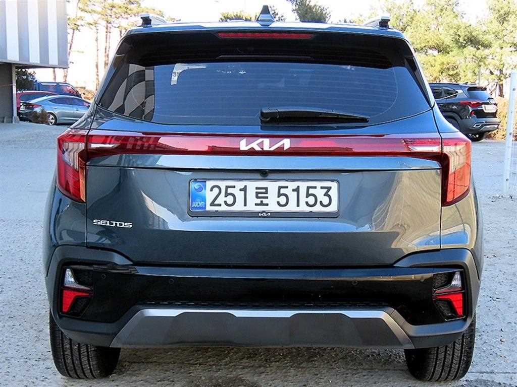 KIA Seltos - Vista 4