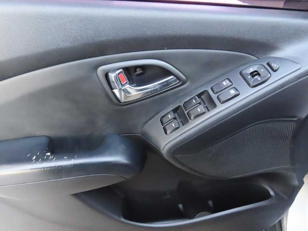 HYUNDAI Tucson - Vista 7