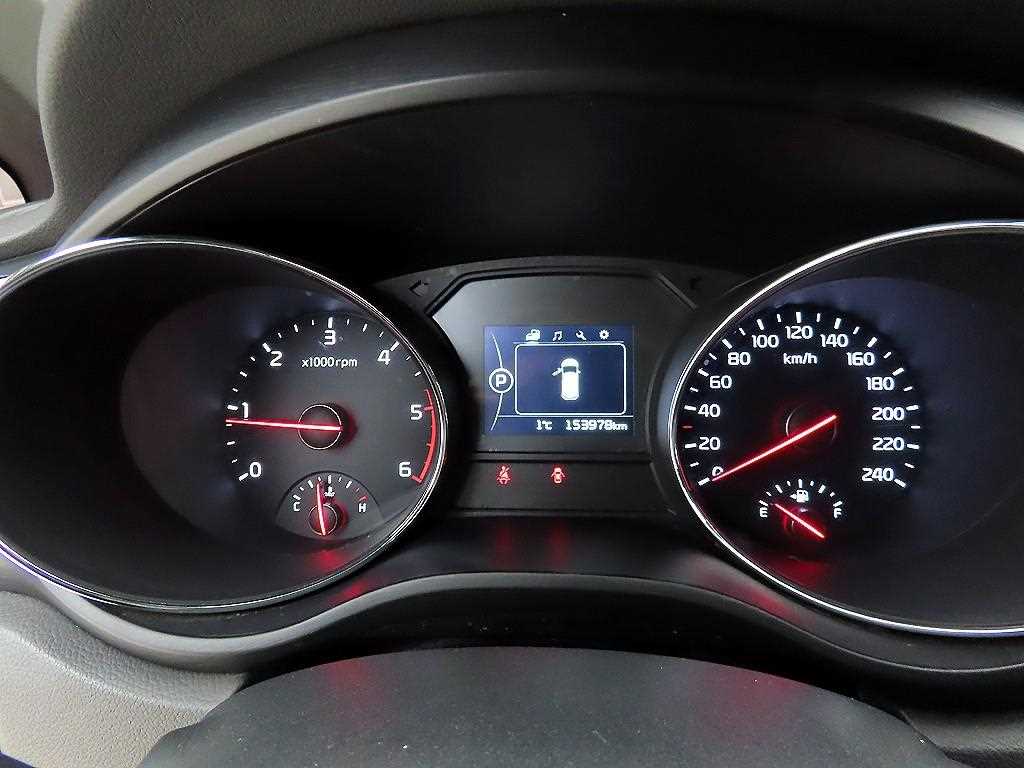 KIA Carnival - Vista 10