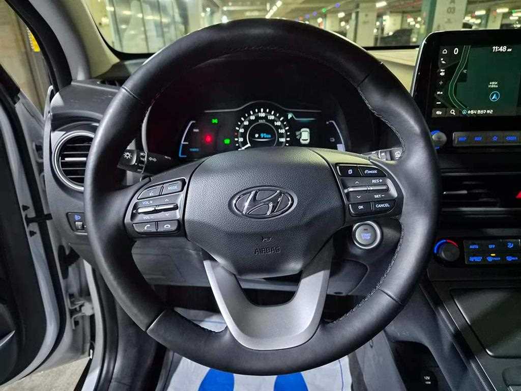 HYUNDAI Kona - Vista 9