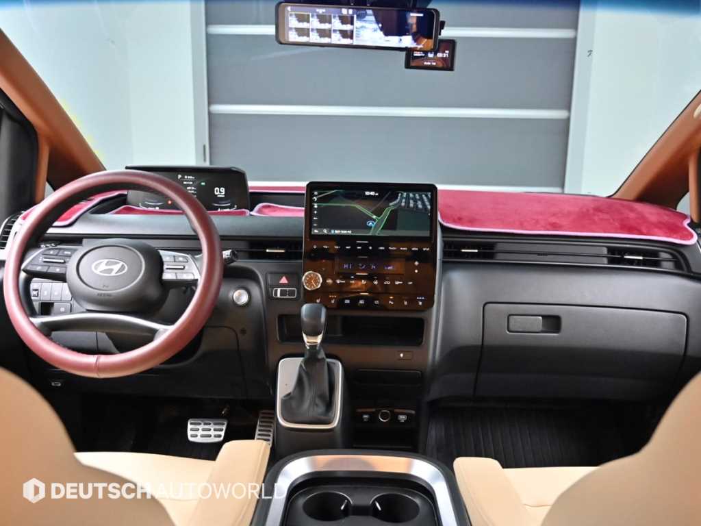 HYUNDAI Staria - Vista 7