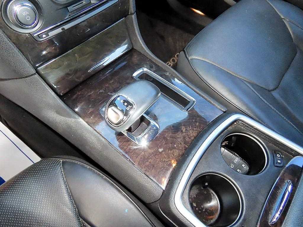 Chrysler 300C - Vista 10