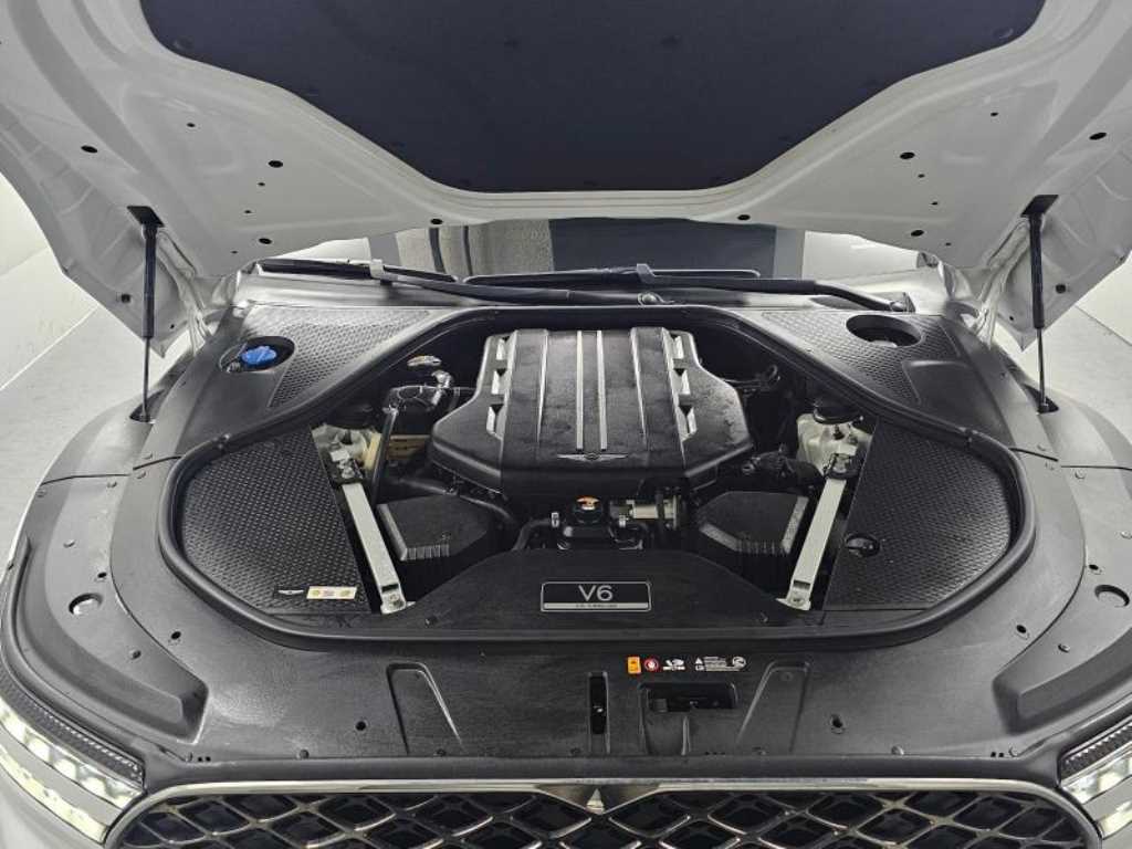 Genesis G90 - Vista 6