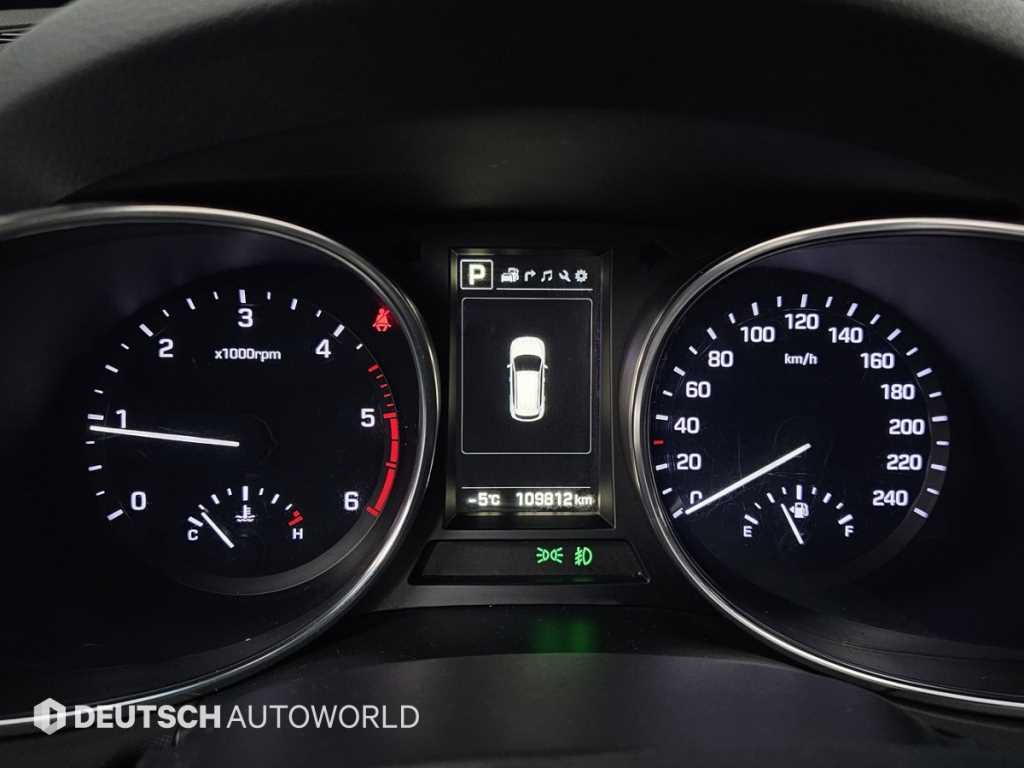 HYUNDAI Maxcruz - Vista 8