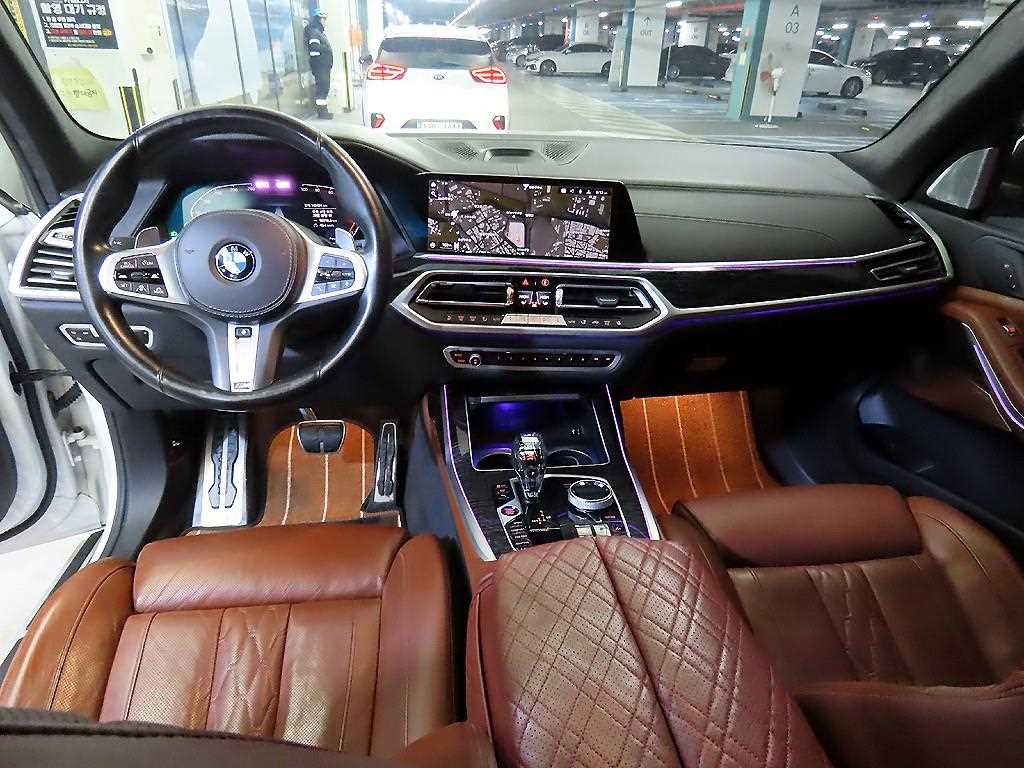 BMW X7 - Vista 10