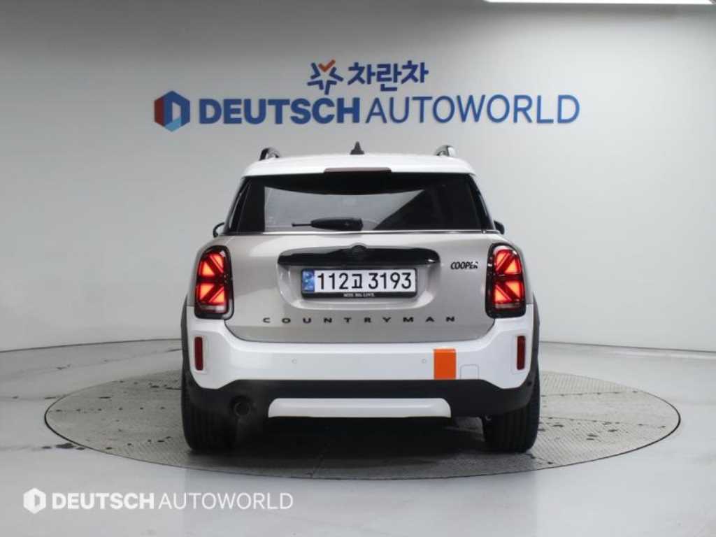 Mini Countryman - Vista 4