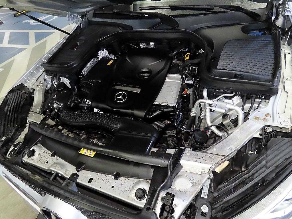 Mercedes Benz GLC Class 2019 Gris - Importación desde Corea - HF Imports Iquique - Foto 19