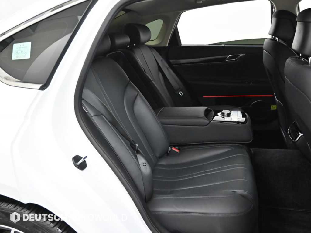 Genesis G80 - Vista 12