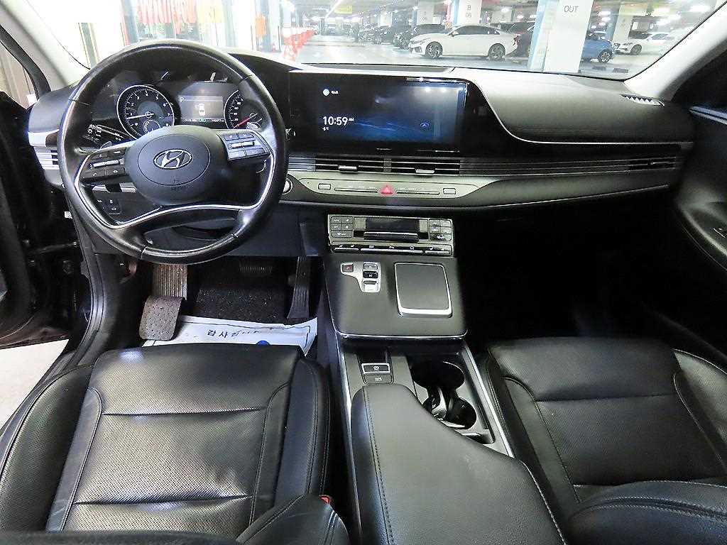 HYUNDAI Grandeur - Vista 10