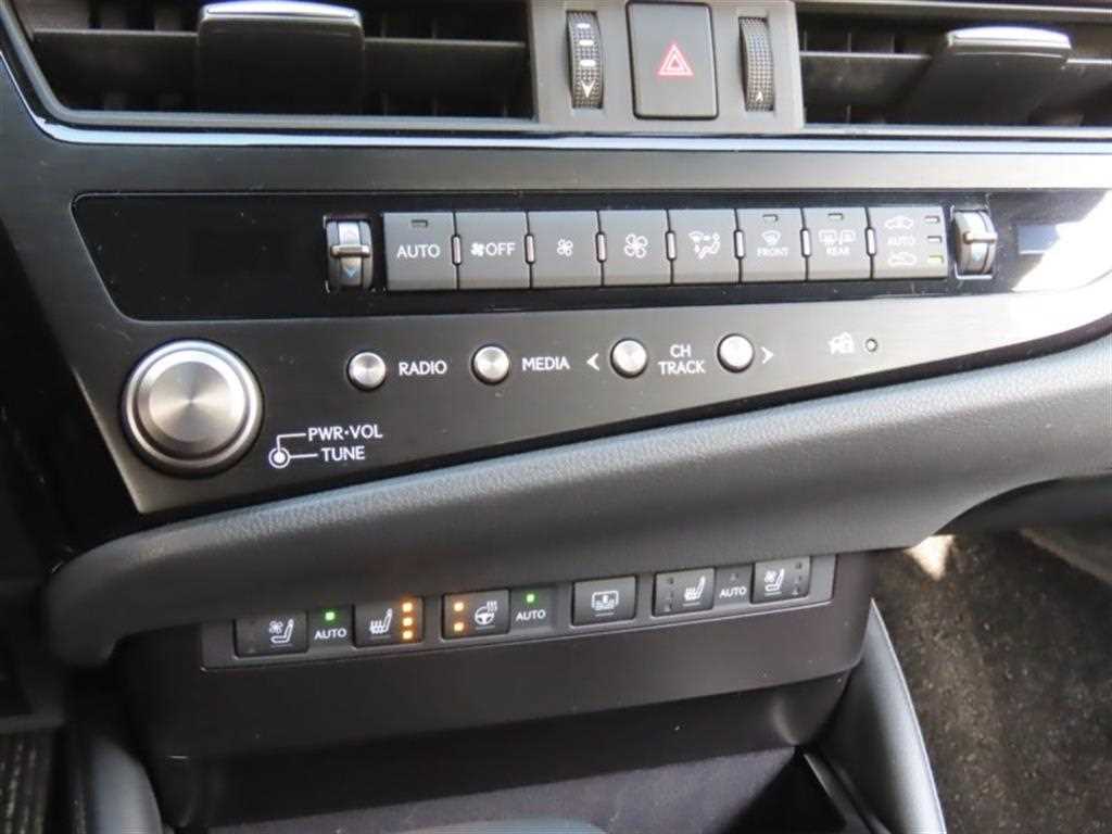 Lexus ES - Vista 7