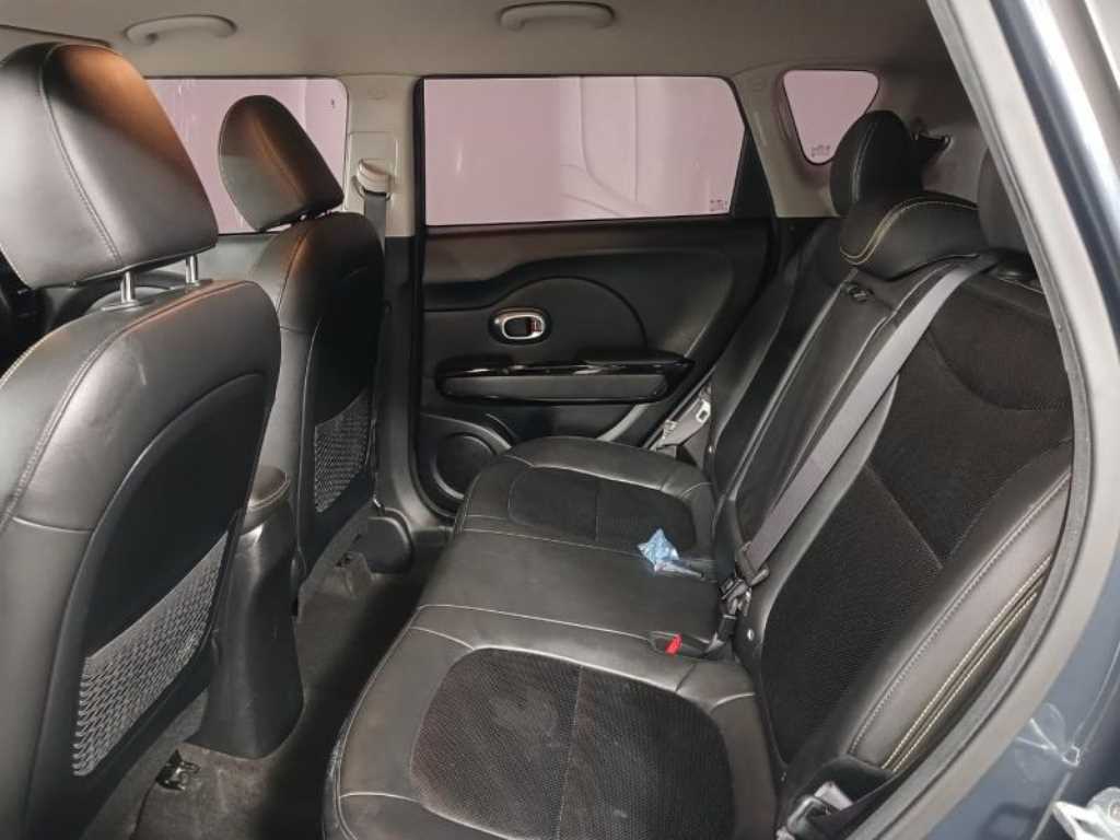 KIA Soul - Vista 8