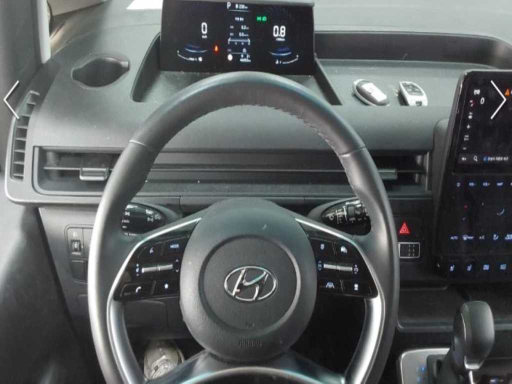 HYUNDAI Staria - Vista 6