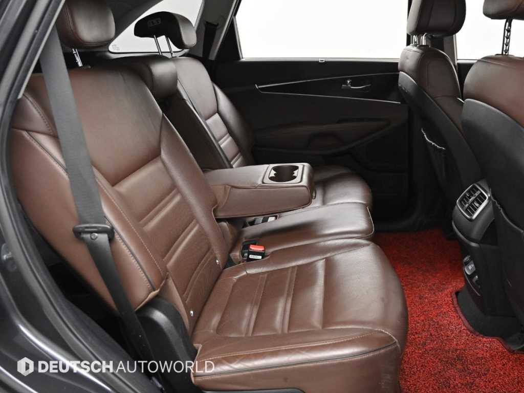 KIA Sorento - Vista 12