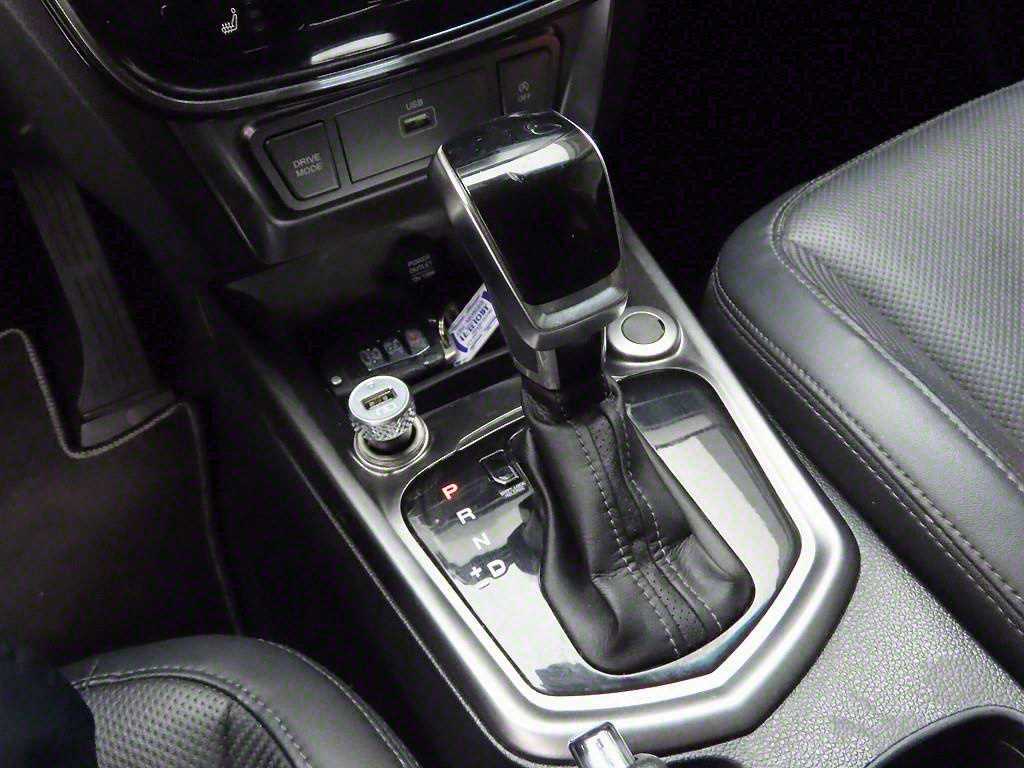 Ssangyong Tivoli - Vista 10