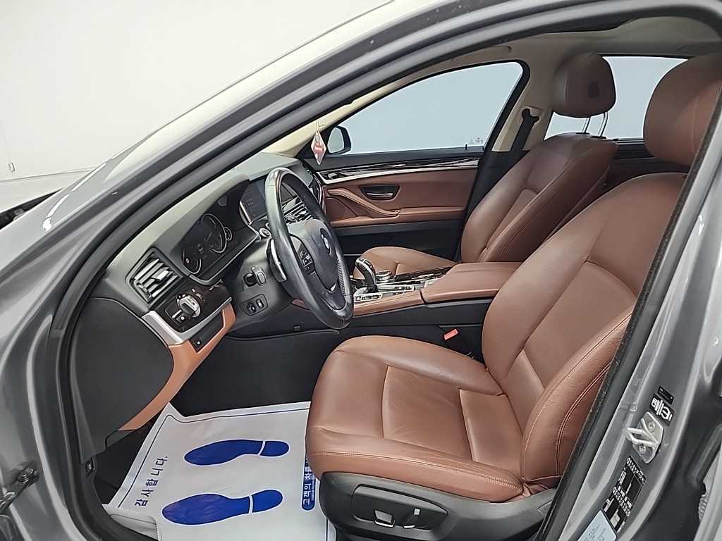 BMW 5 Series - Vista 11