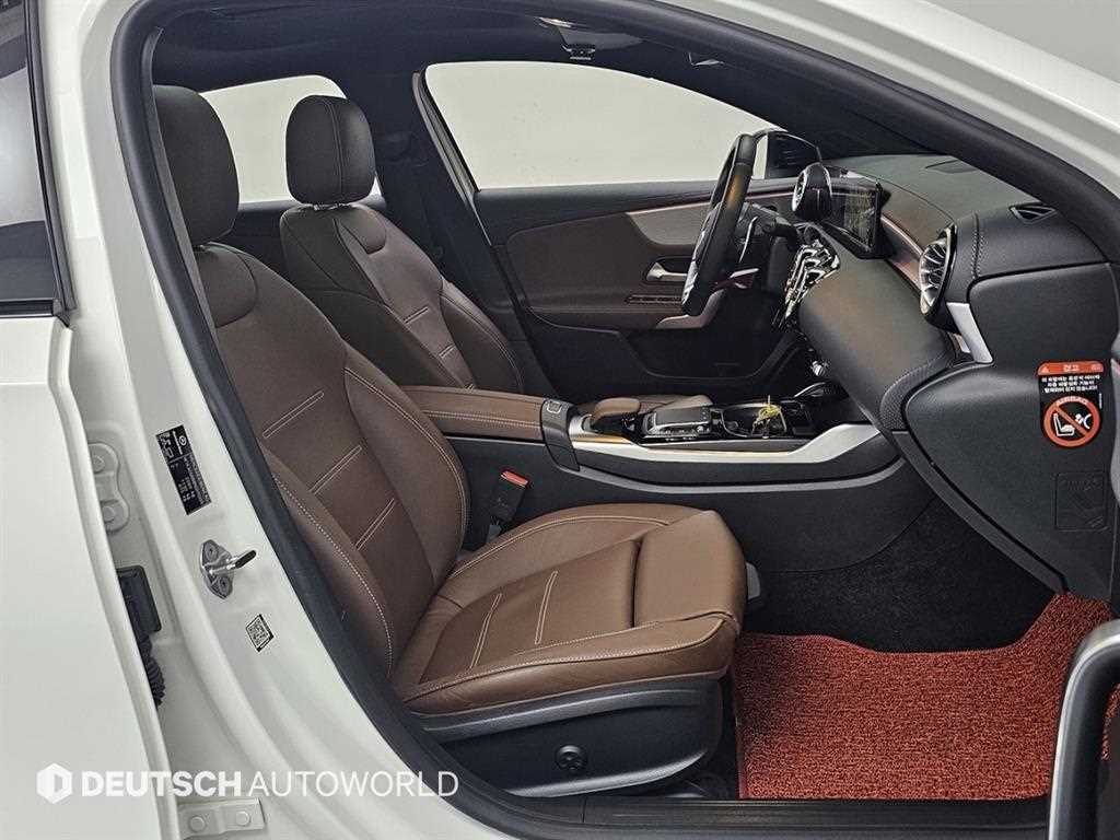 Mercedes Benz A Class - Vista 10