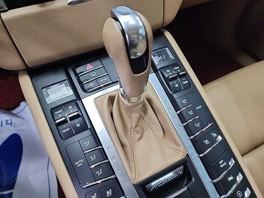 Porsche Macan - Vista 8