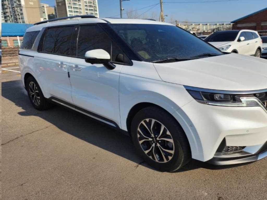 KIA Carnival - Vista 6