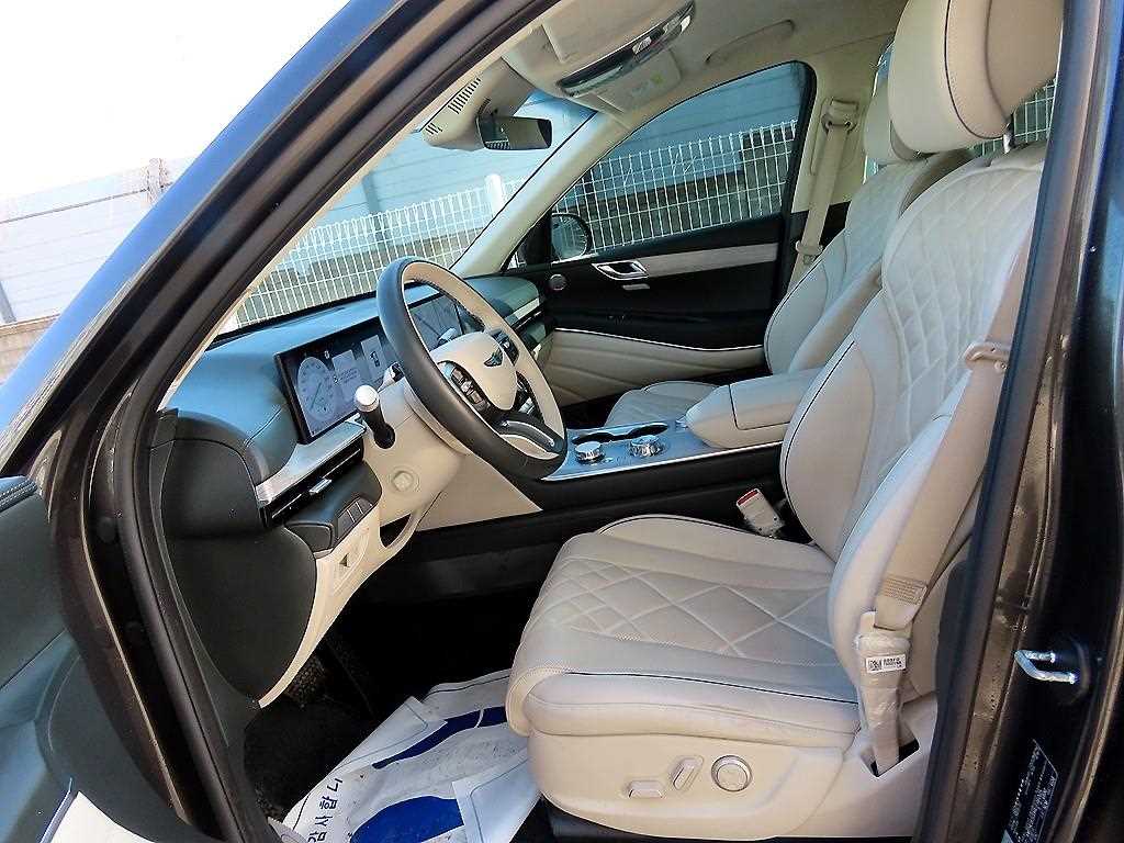 Genesis GV80 - Vista 5