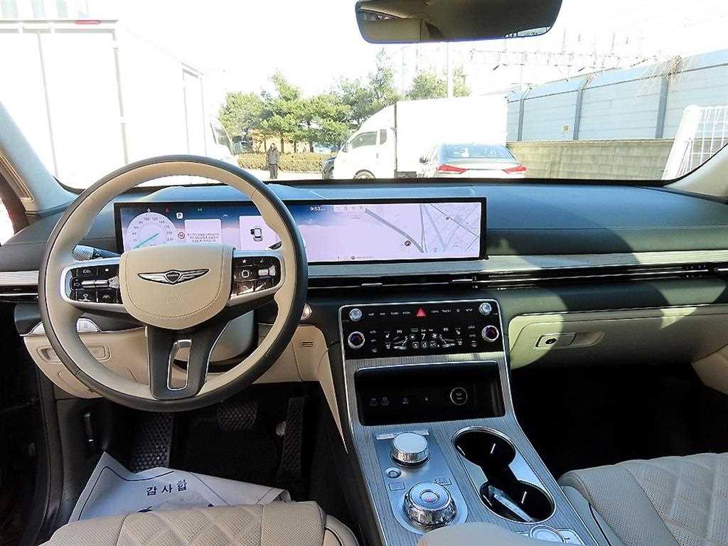 Genesis GV80 - Vista 7