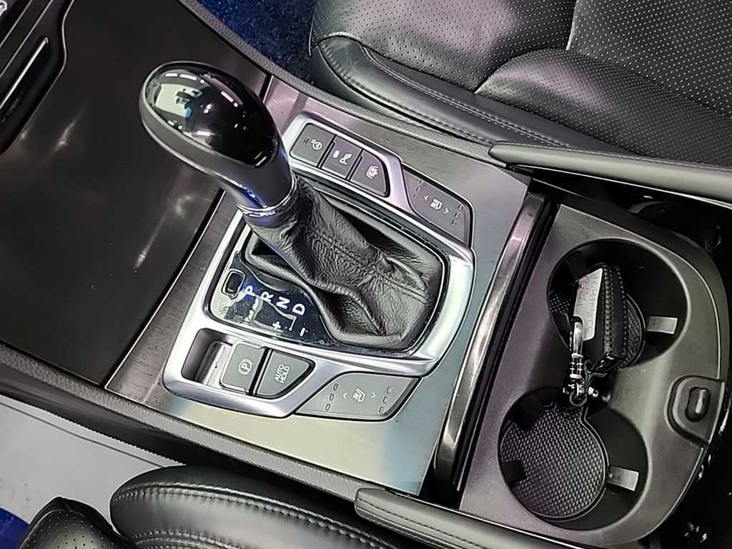 HYUNDAI Grandeur - Vista 8