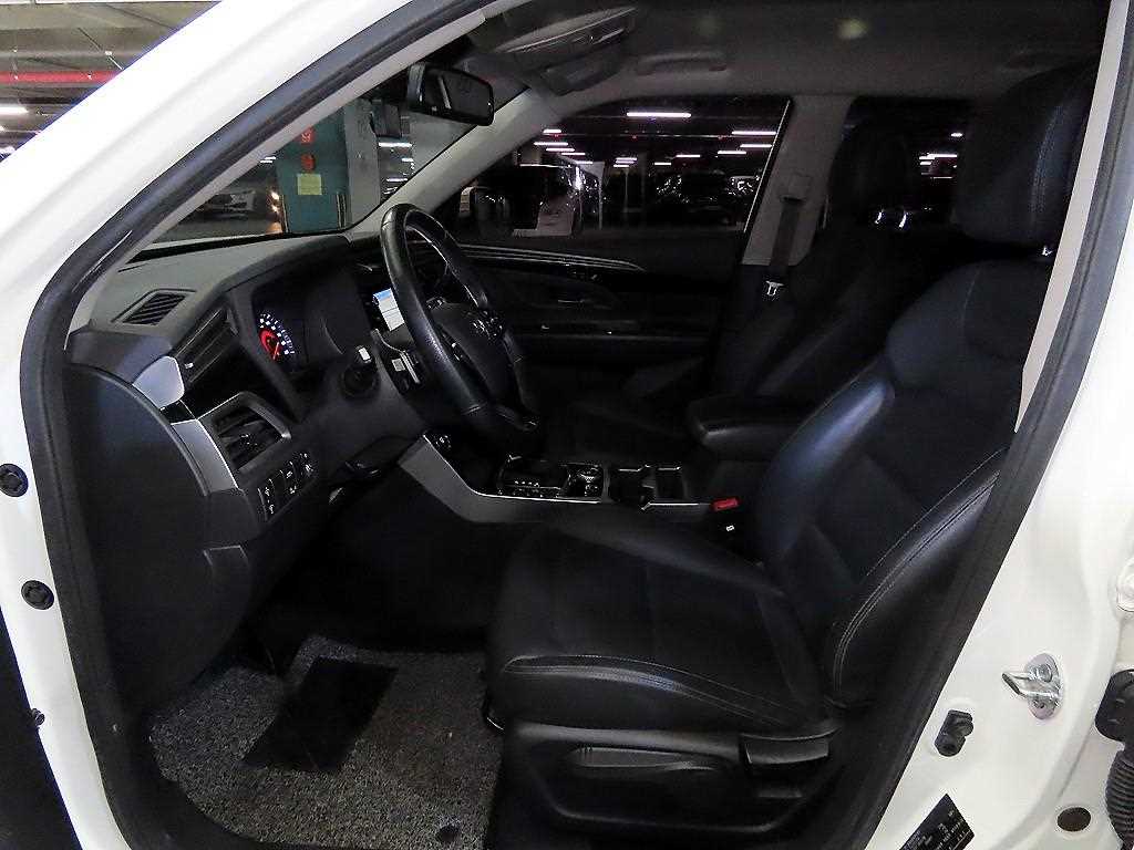 Ssangyong Korando - Vista 6