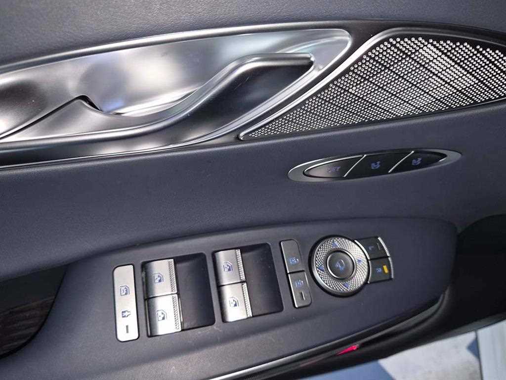 Genesis GV70 - Vista 11