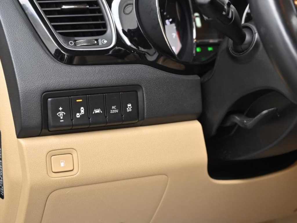 KIA Carnival 2018 - Importación desde Corea - HF Imports Iquique - Foto 17