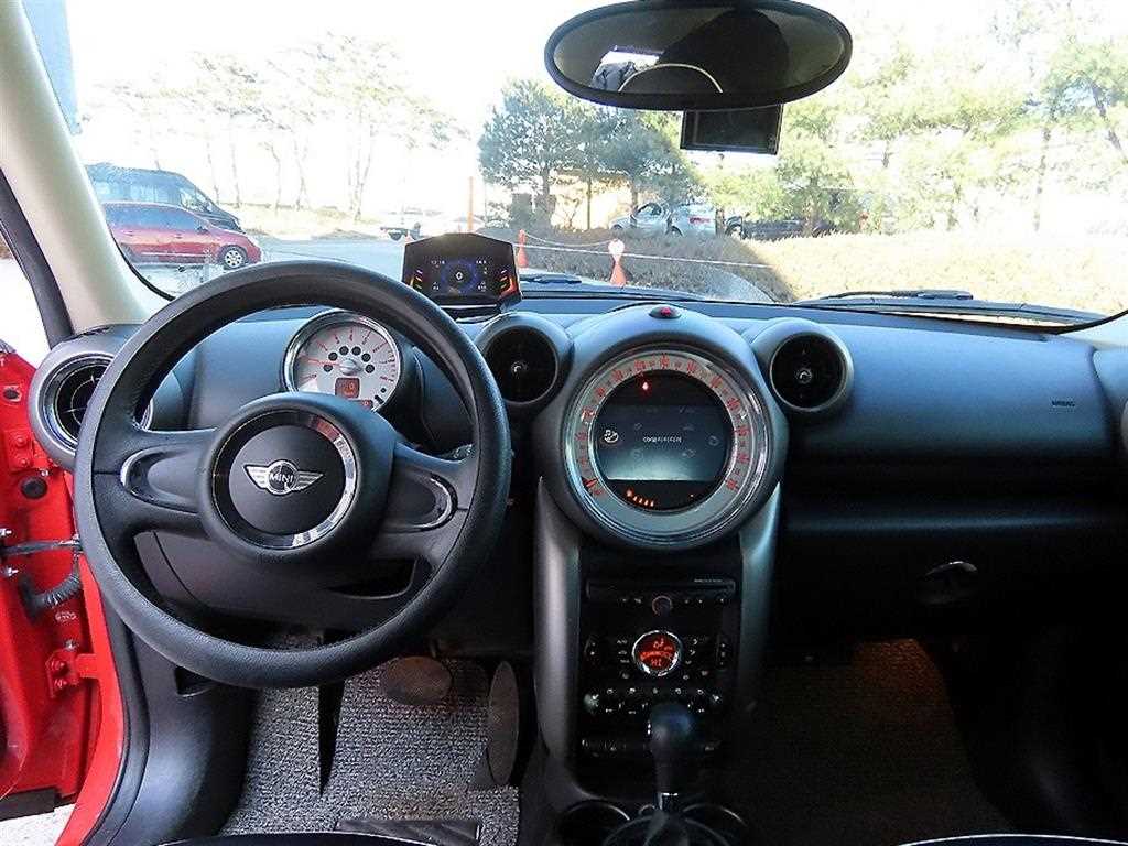Mini Countryman - Vista 7