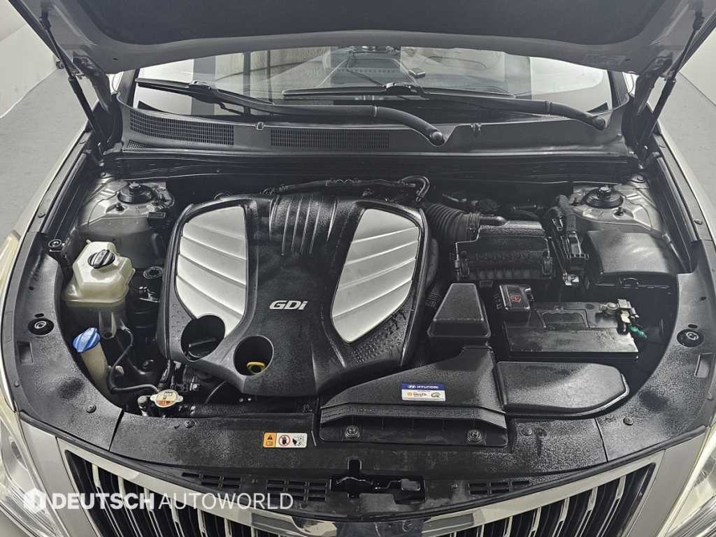 HYUNDAI Grandeur - Vista 6