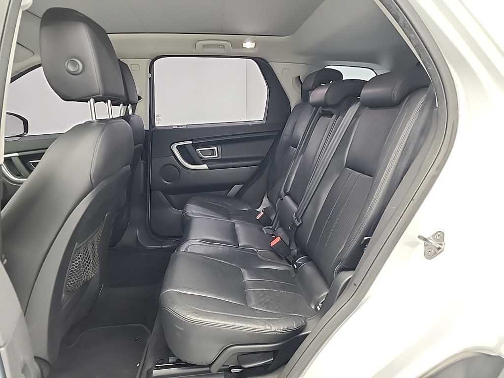 Land Rover Discovery Sports - Vista 12