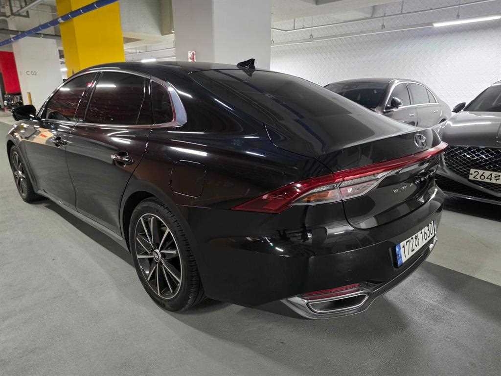 HYUNDAI Grandeur - Vista 6