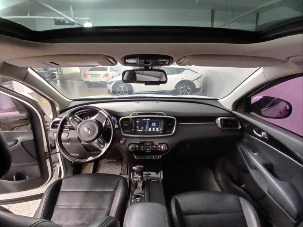 KIA Sorento - Vista 6
