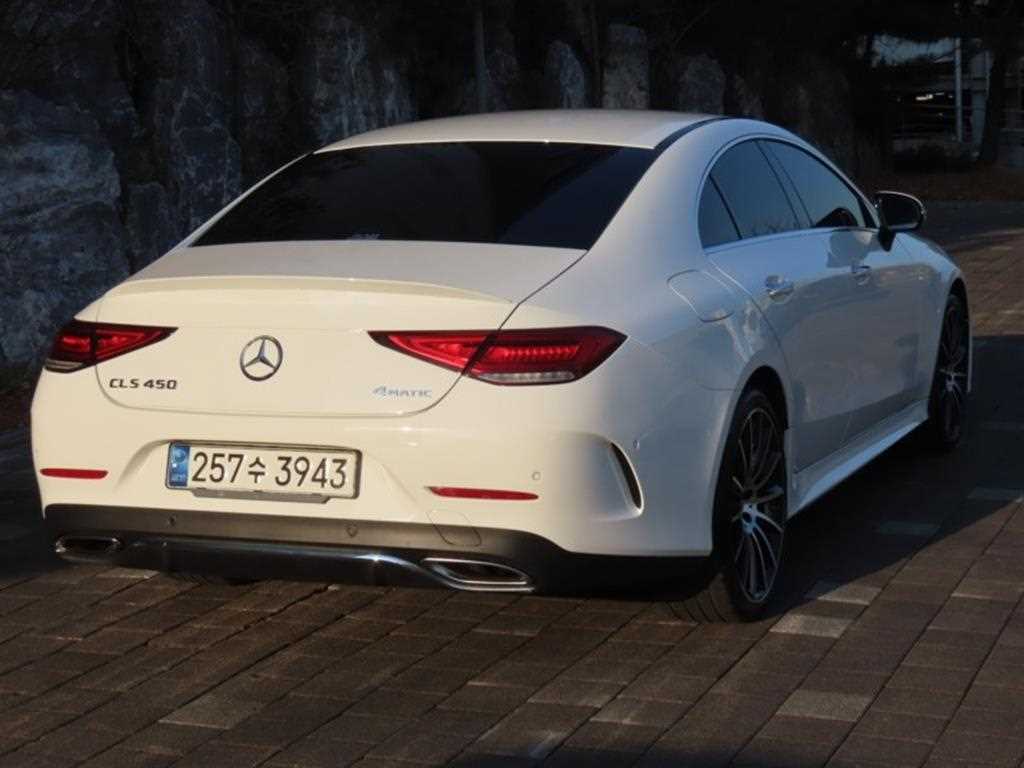 Mercedes Benz CLS Class - Vista 3