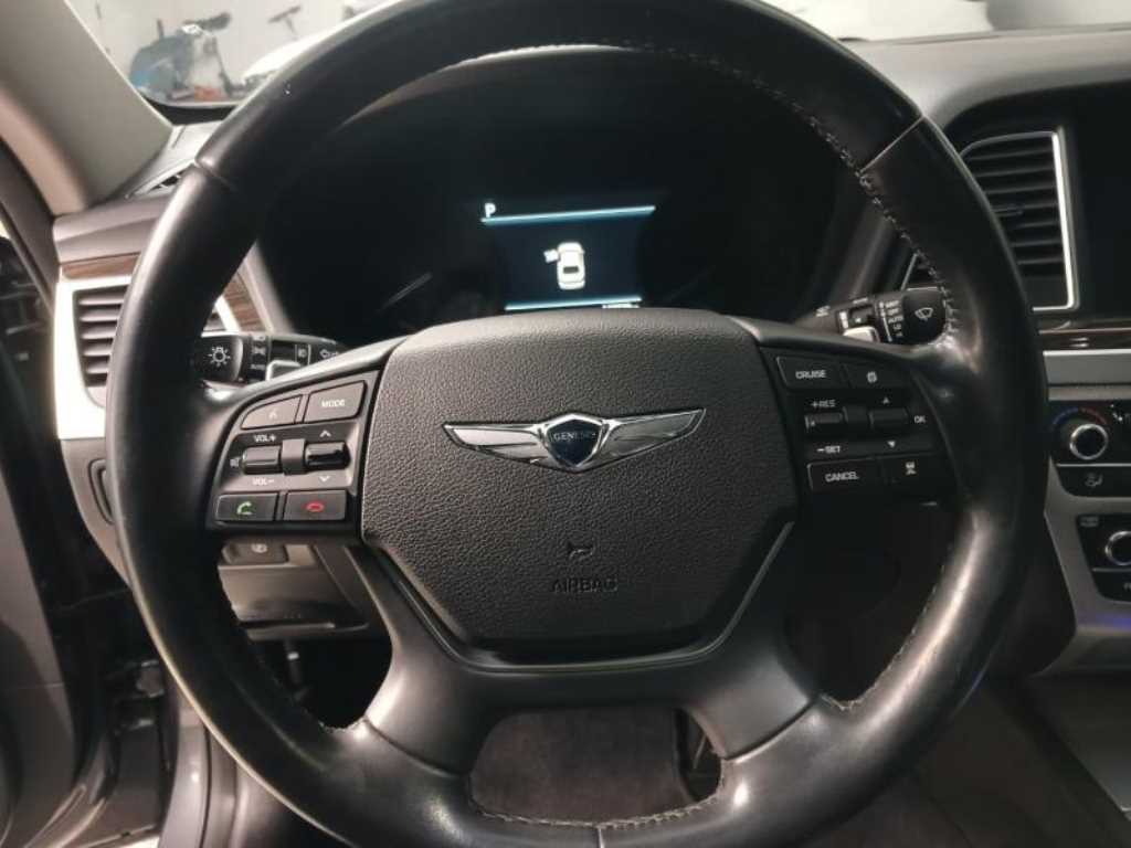 Genesis G80 - Vista 12