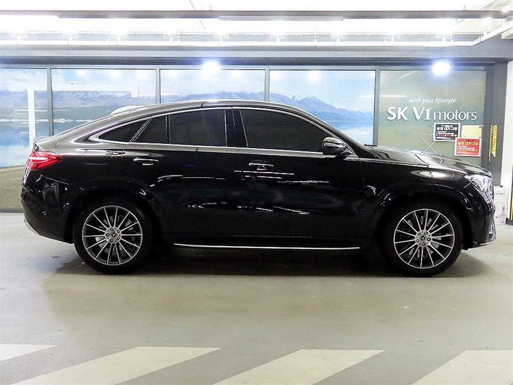 Mercedes Benz GLE Class - Vista 3