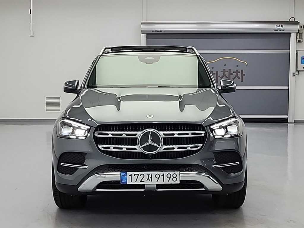 Mercedes Benz GLE Class - Vista 5