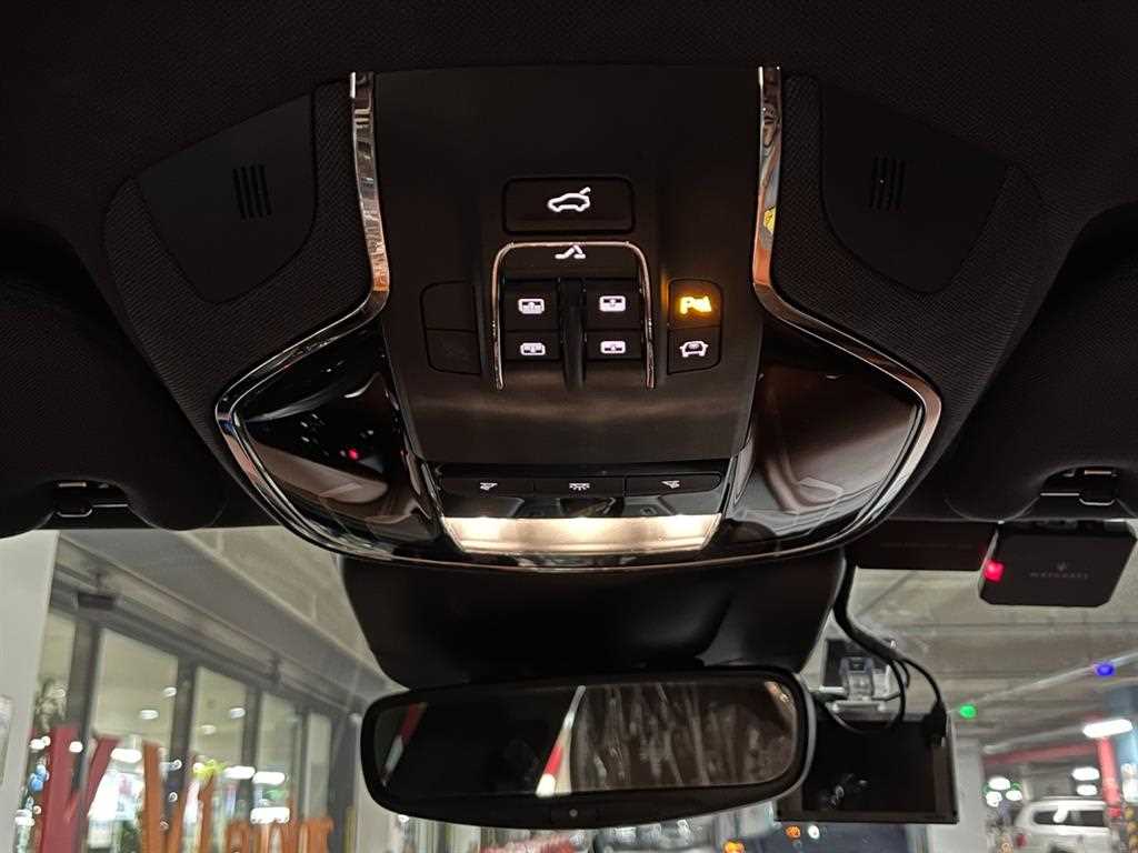 Maserati Levante - Vista 9