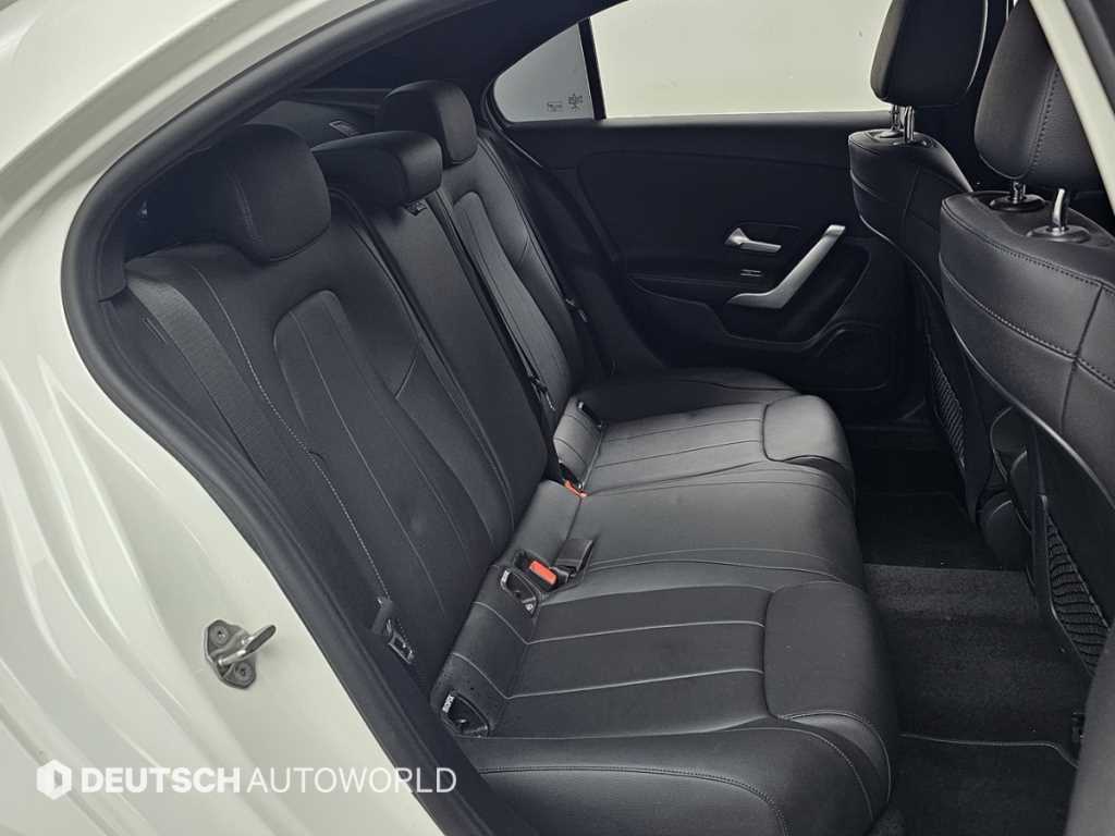 Mercedes Benz A Class - Vista 12