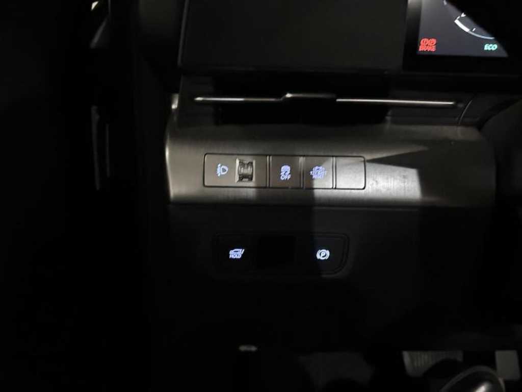 HYUNDAI Kona - Vista 5