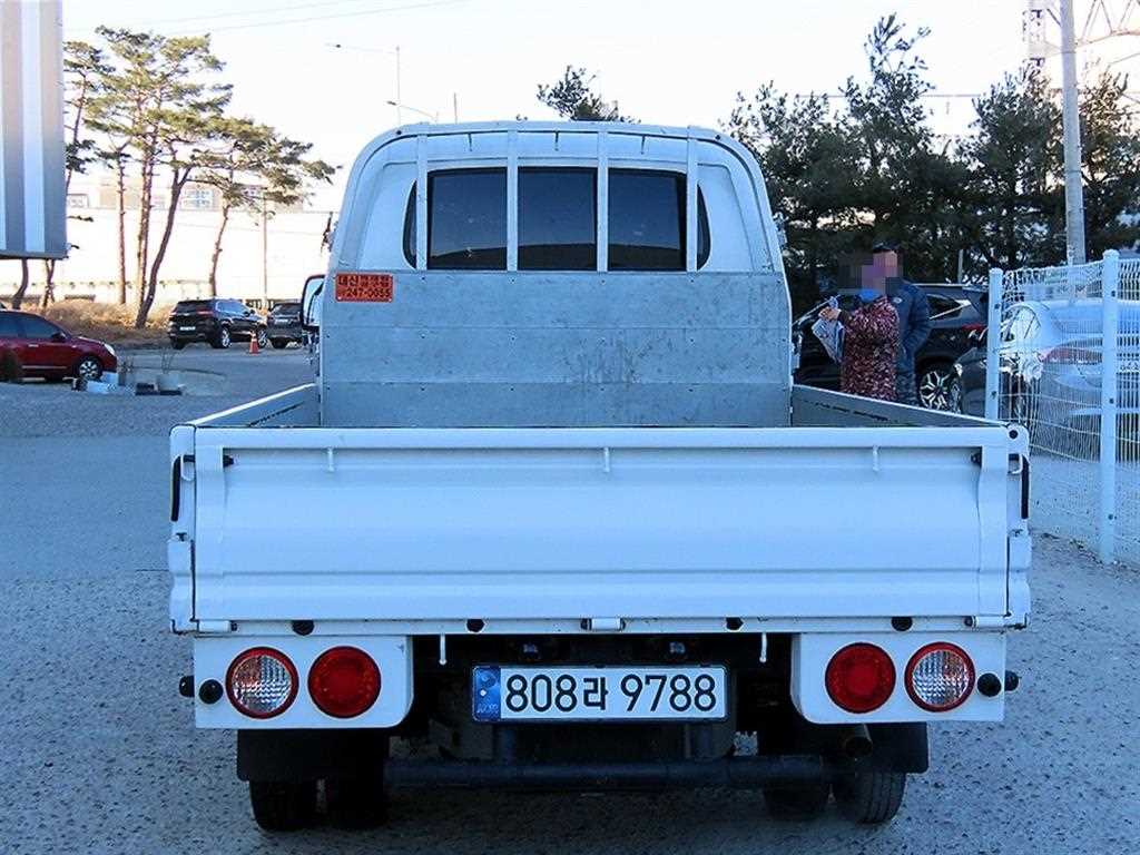 Small Truck Cargo (small) - Vista 4