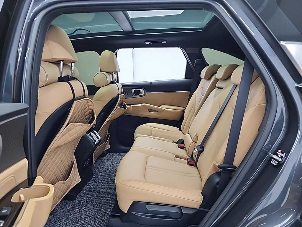 KIA Sorento - Vista 12
