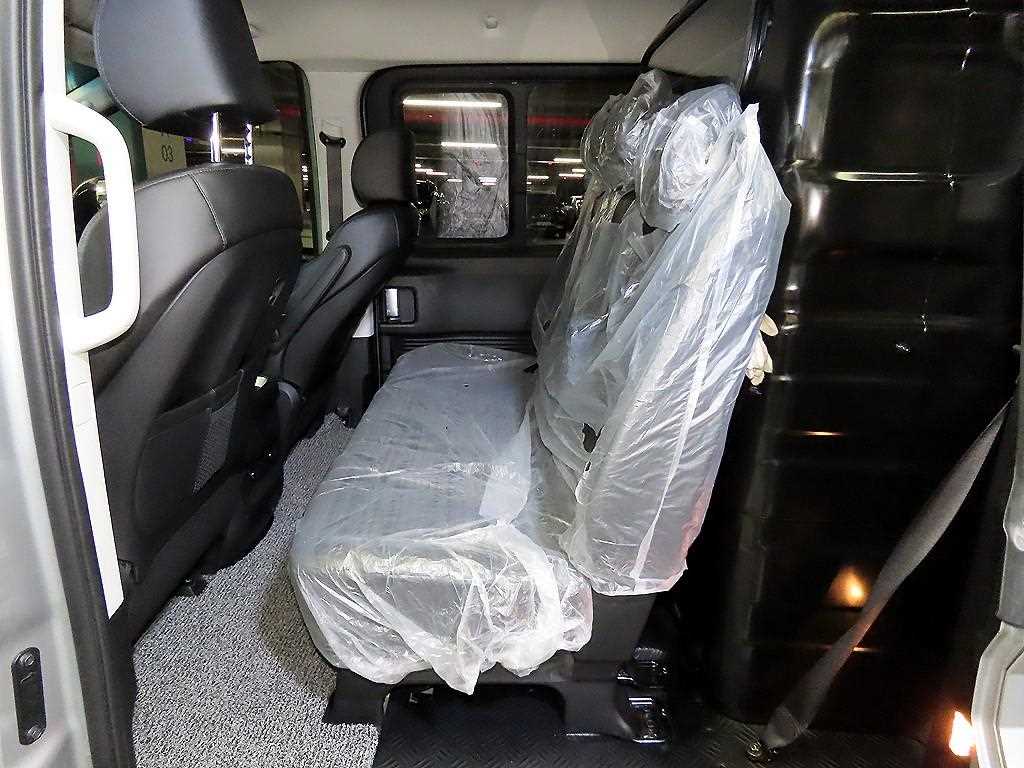 HYUNDAI Staria - Vista 7